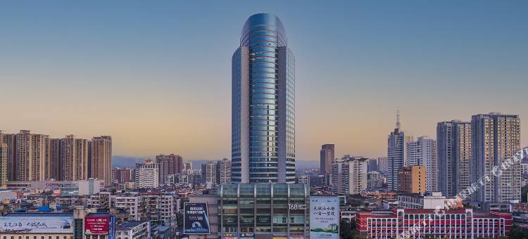 宜昌均瑶国际酒店(宜昌CBD购物中心夷陵广场店)图片