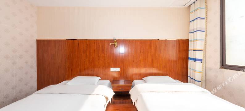 哈啰轻酒店(丹阳火车站店)图片