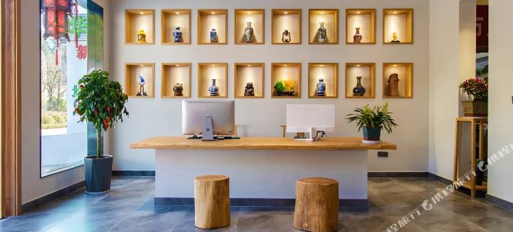 云慕山·智能设计师民宿(黄山风景区汤口南大门店)图片