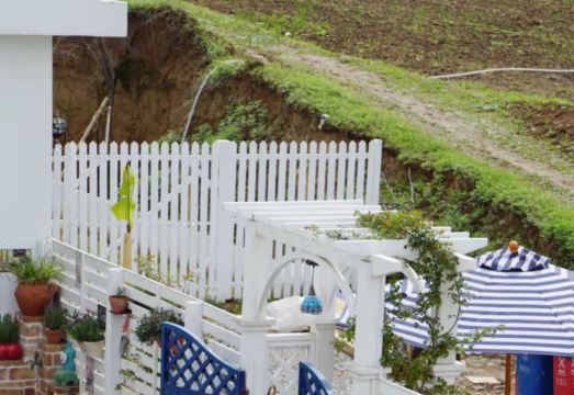 Jiangliuhuajian Guesthouse Hotel Overview