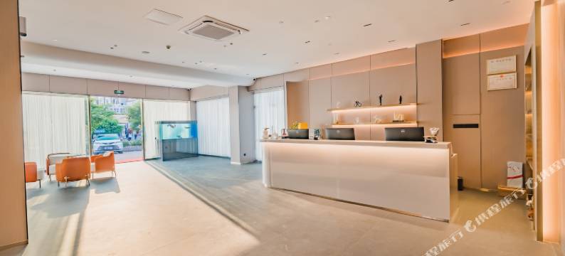 佳乐商务酒店(广州国际金融城员村地铁站店)图片