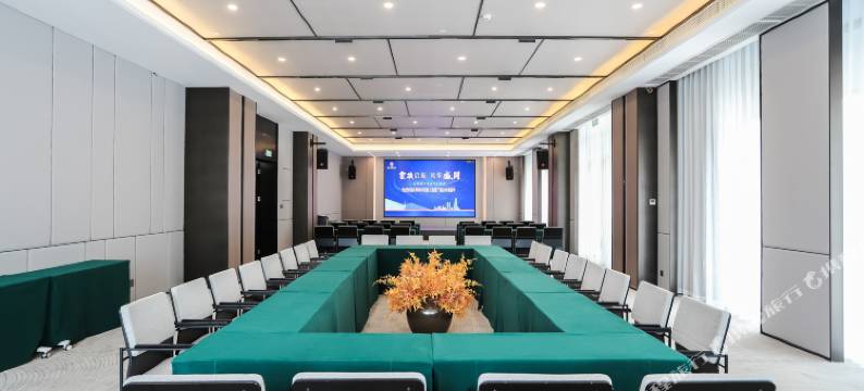 郑州新郑国际机场云旅盛开酒店图片