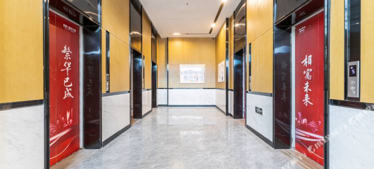 斯维登精品公寓(青岛五四广场宁夏路地铁站店)图片