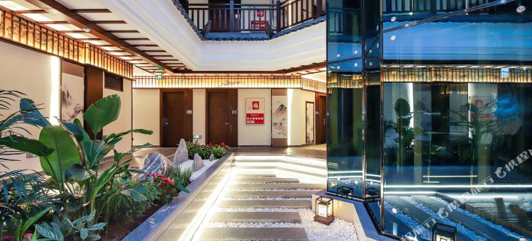 亚俪雪山揽景度假酒店(丽江古城大水车店)图片