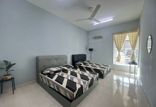 TUMAS HOMESTAY Hotel Overview