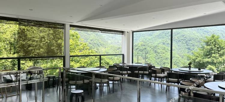 青城山乐乎山水·私汤民宿(青城后山景区店)图片