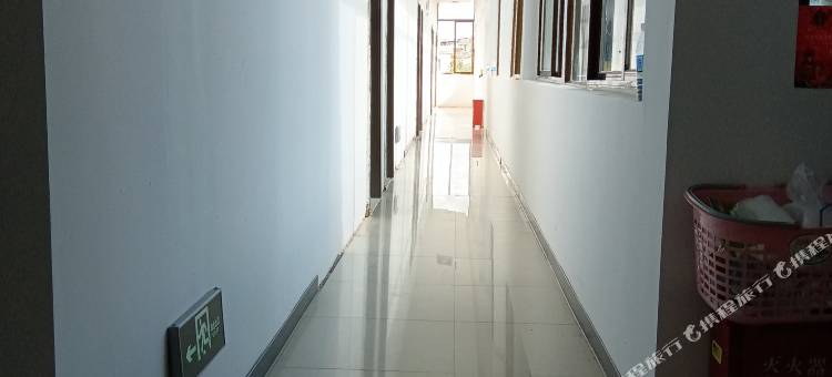 镇康逸佳酒店图片