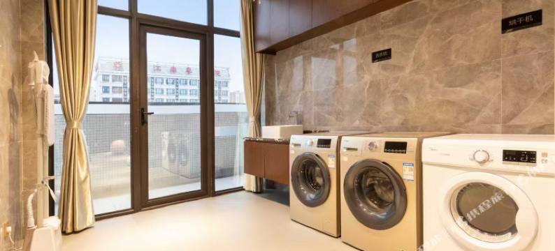 卡尔竞界电竞酒店(湛江北站鼎盛广场店)图片