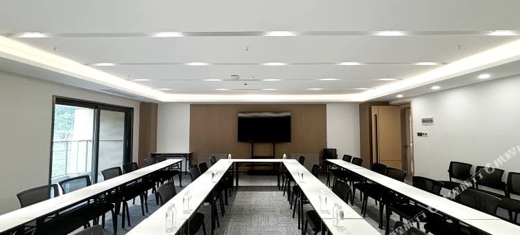 青山云栖酒店(随州市银杏谷度假区店)图片