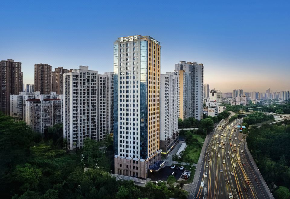 谦益国际酒店（长沙铁道学院雨花亭地铁站店）外景图