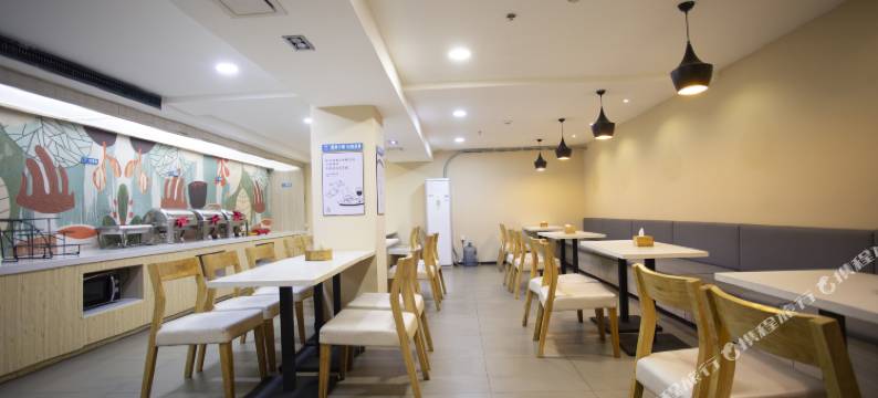 信谊酒店(山海关古城火车站店)图片