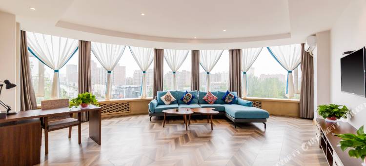 三百诺精品酒店(呼和浩特赛马场北路体育场地铁站店)图片