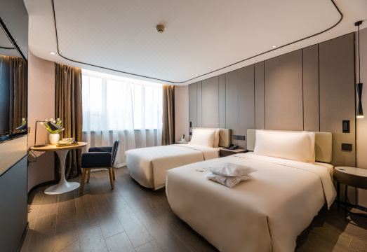 Atour S Hotel Wenshu Yuan MonasterySubway Station, Chunxi RoadHotel Overview