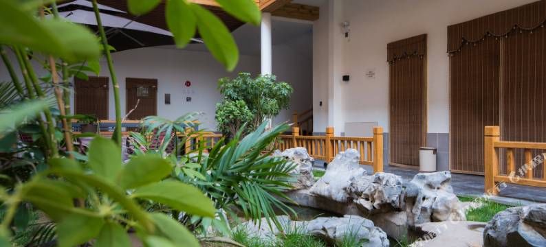 云台山依山居精品民宿(岸上服务区店)图片