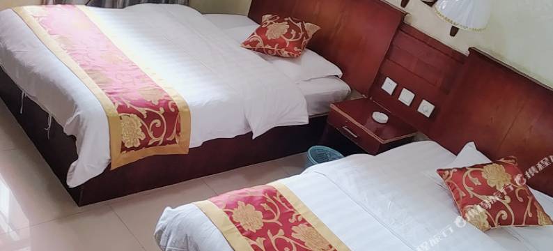 弥勒艺鑫宾馆(湖泉生态园店)图片