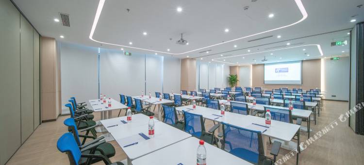 南京欢乐谷智选假日酒店图片