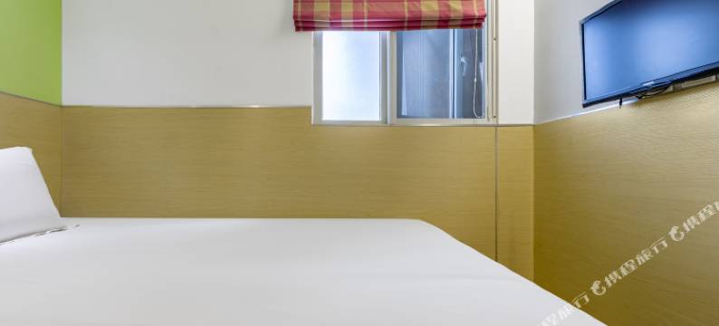 易佰酒店(上海康桥御桥地铁站店)图片