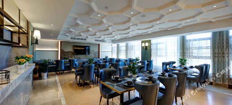 维也纳国际酒店(西昌邛海湿地海河店)图片