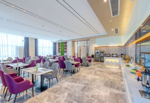 Lavande Hotel (Sihui High-tech Development Zone Dawang Plaza) Hotel Overview