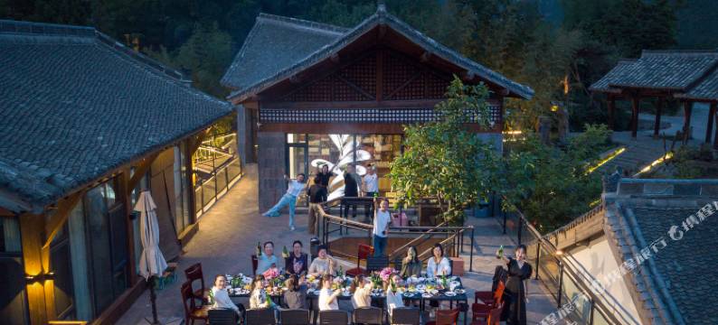 云台山朴居湖畔酒店图片