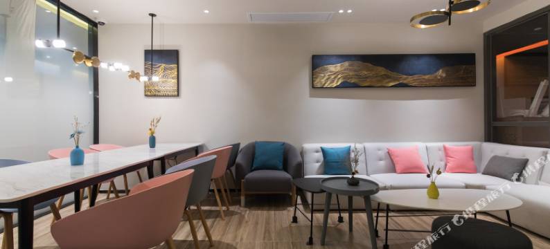 城家公寓(上海场中路地铁站店)图片