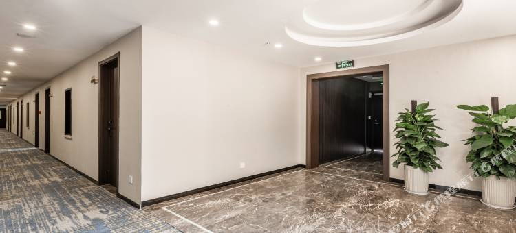 速8精选酒店(杭州滨康路地铁站店)图片