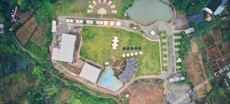 野宿·星空营地图片