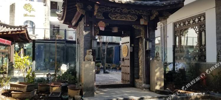 丽江束河假期酒店图片