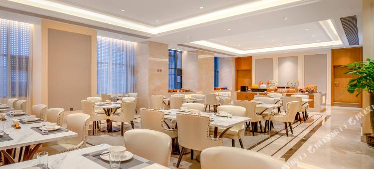 维也纳酒店(九江德安步行街店)图片