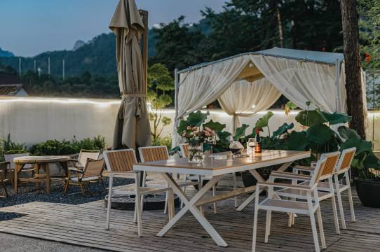 九华山清隐·简一民宿(肉身宝殿店)