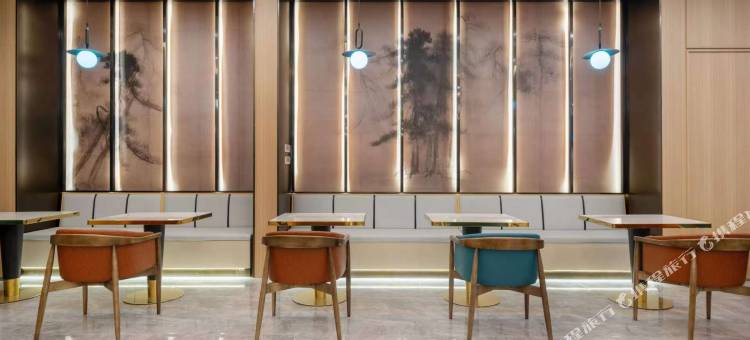 罗兰假日酒店(芜湖方特乐园罗兰小镇店)图片