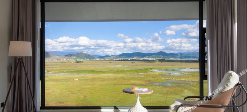 香格里拉东篱下丨纳帕海·雪山观景丨野奢白宫图片