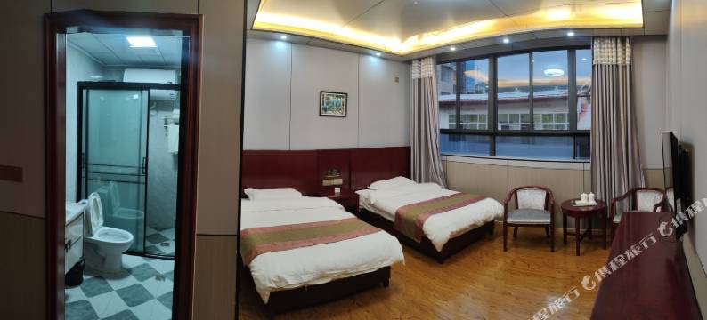 碌曲郎木寺雨辰宾馆图片