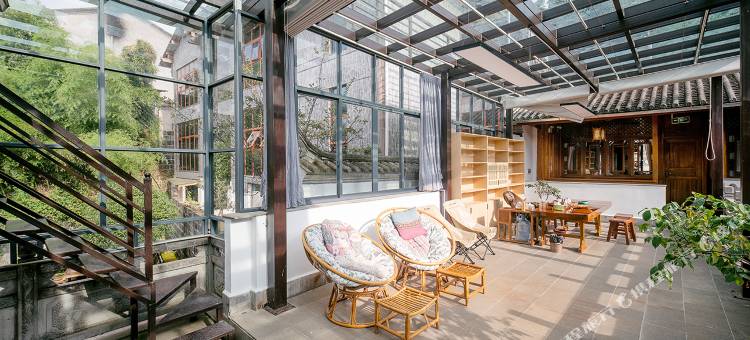 腾冲和顺依山郡花园客栈图片