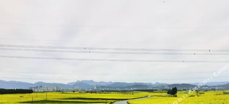 尚兮·影音Loft高空民宿(呈贡大学城店)图片