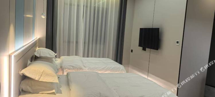 罗河金品酒店图片