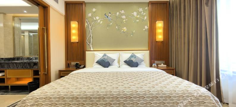 盈江诗蜜娃底大酒店图片