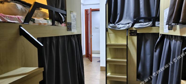 清风青年宿舍(魁奇路地铁站A出口店)图片