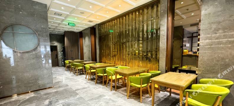 朗丽兹酒店(北京朝阳高铁站姚家园地铁站店)图片