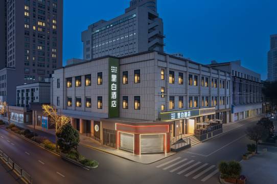 里白酒店(成都春熙路太升南路地铁站店)预订价格,联系电话位置地址【携程酒店】
