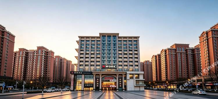 秀和·影音丨TheBeautyofTheEast设计师民宿(渤海大学万达店)图片