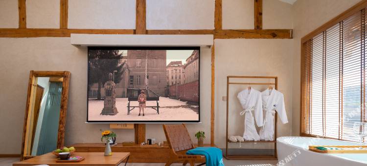 泸沽湖子悦山舍客栈图片