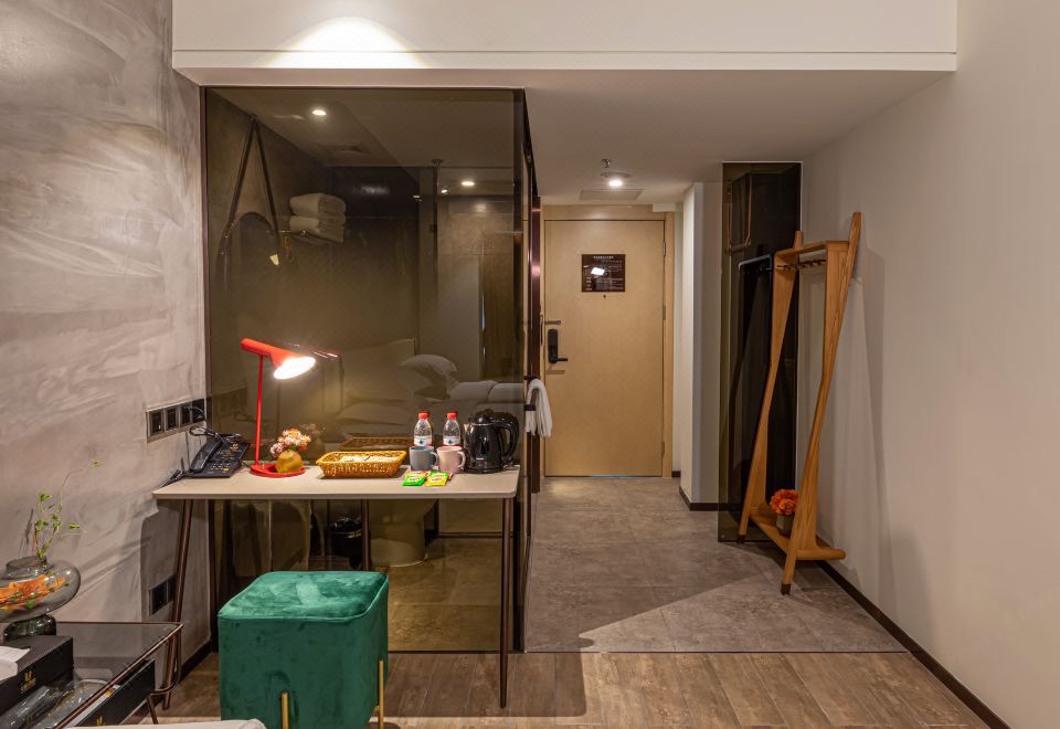  Hotel Overview
