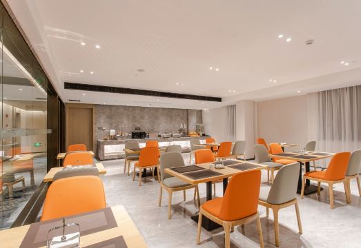 Unitour Hotel (Binyang Litang High-Speed Railway Station) Hotel Overview