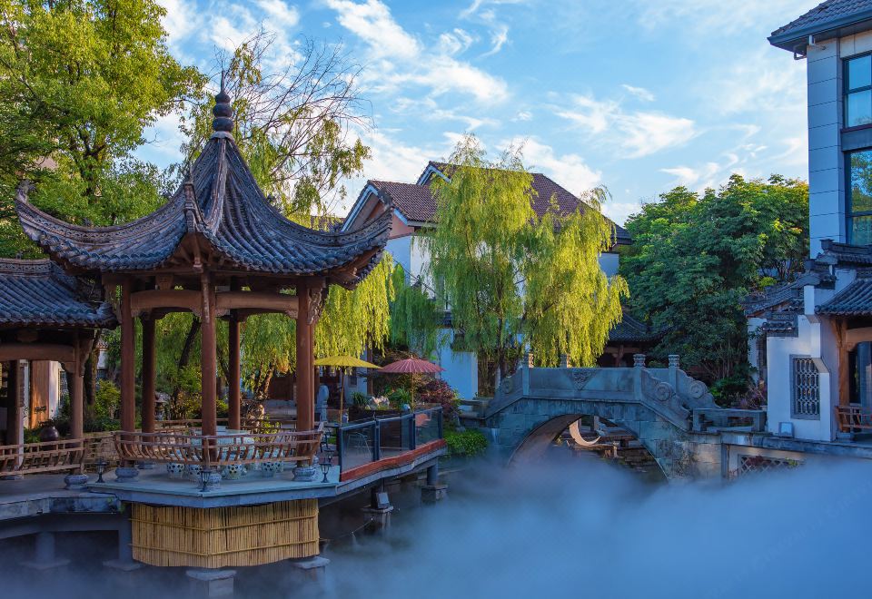 黄山昱见·徽缦园林度假酒店外景图