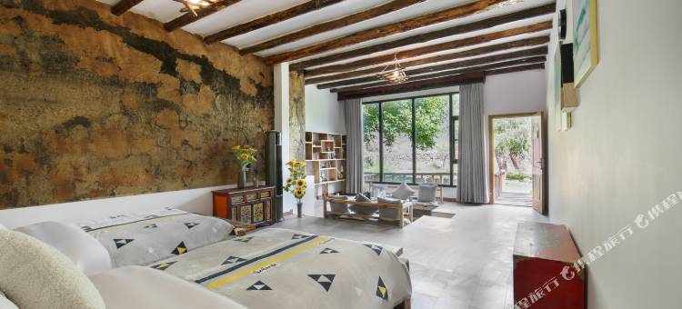 依云若雅民宿(林芝米林机场店)图片