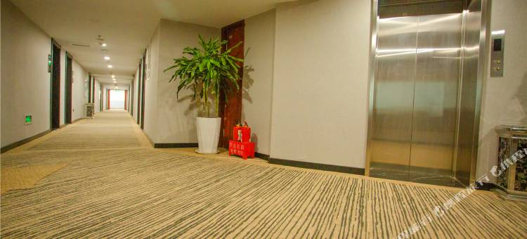 格林豪泰智选酒店(太原柳巷钟楼街开化寺地铁站店)图片