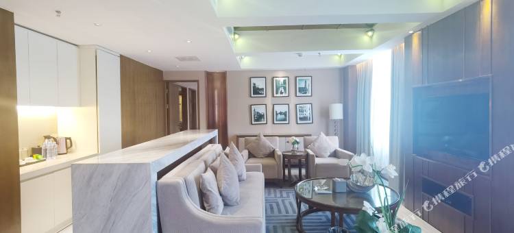 铂丽菲酒店(南宁会展中心青秀山店)图片