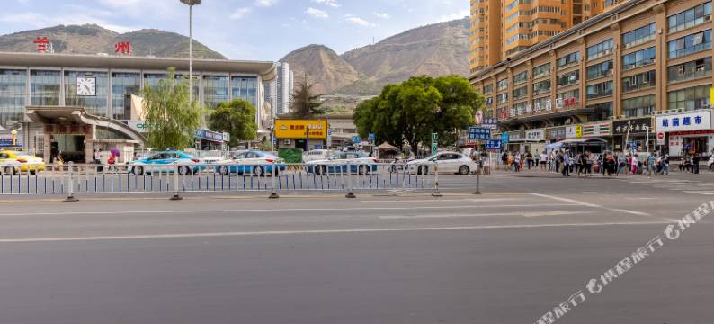 福雅居精选酒店(兰州火车站地铁站店)图片