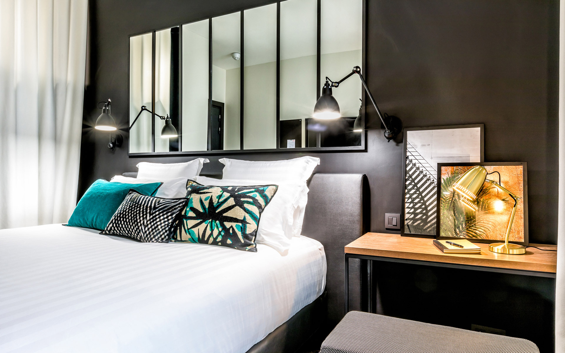 Laz' Hotel Spa Urbain Paris Over view